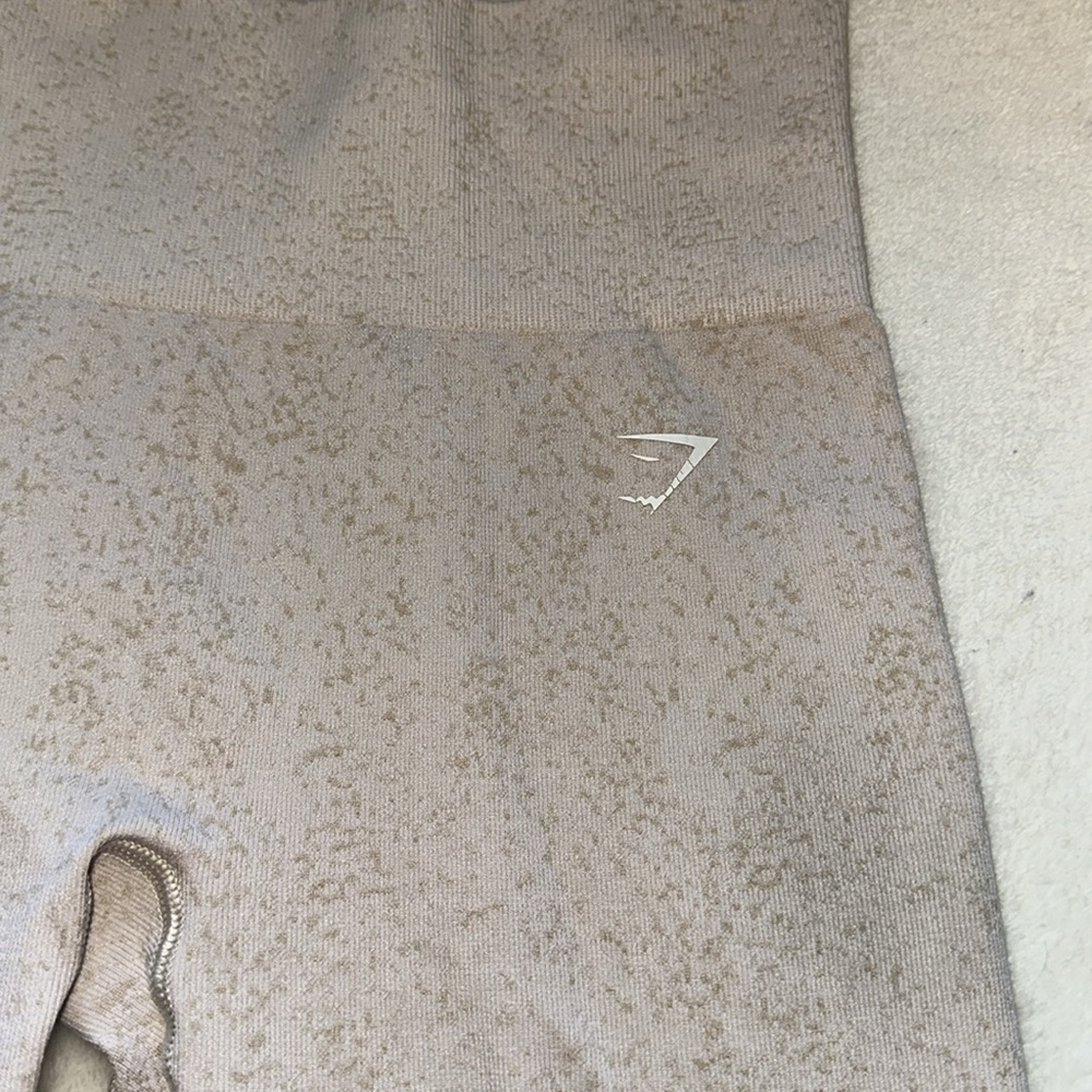Gymshark seamless leggings. Coconut white with tan speckles - Picture 2 of 5